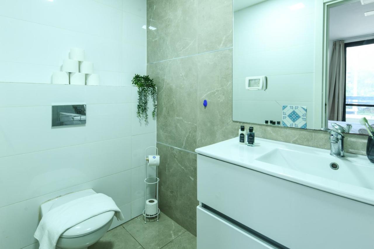 Apartment Modern & Bright 3br With Shelter By Sea N' Rent *