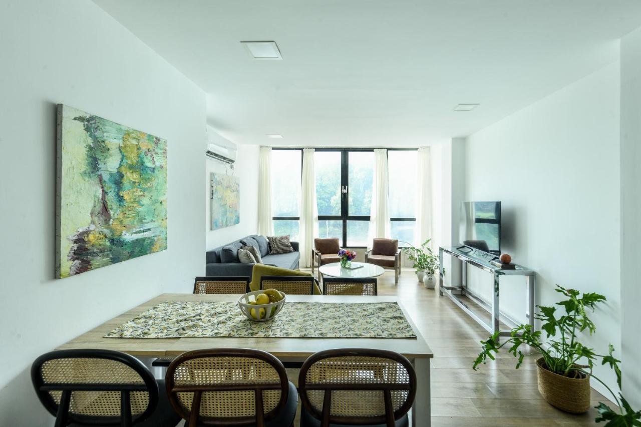 Modern & Bright 3br With Shelter By Sea N' Rent Apartment *